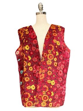 Vintage 60s Red Floral Tapestry Needlepoint Vest, XL, Boho Hippy Floral Vest